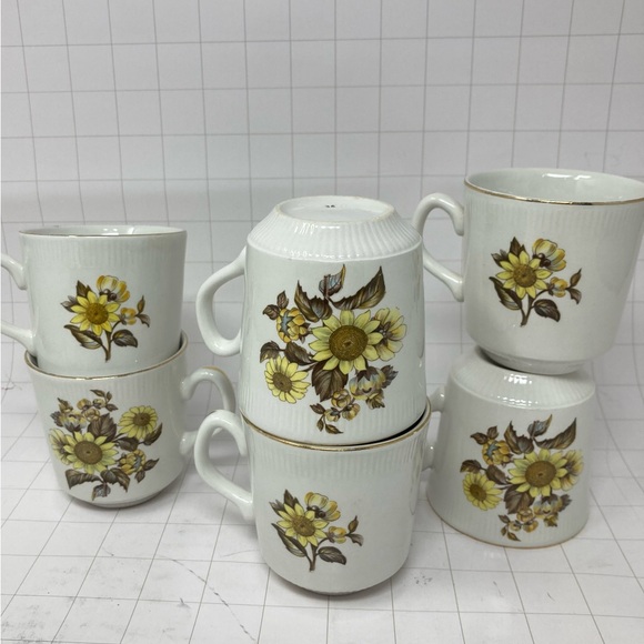 Six Royal Warwick Sunflower tea cups England sunflower print on white - Picture 4 of 11